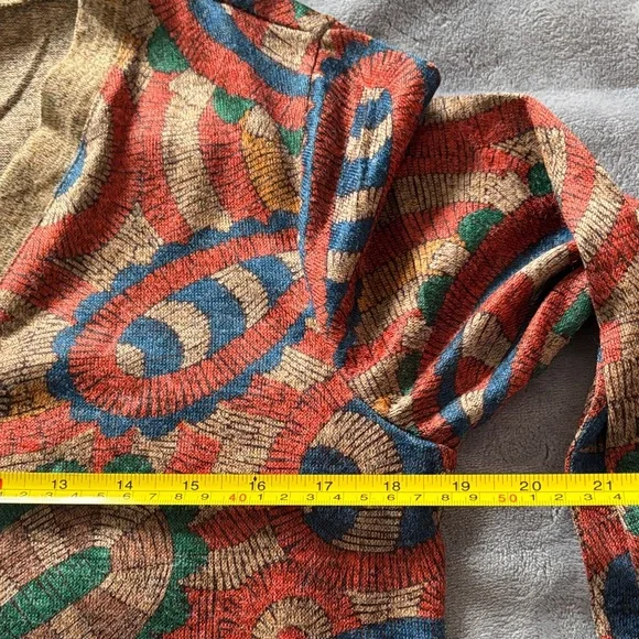 Colorful Patterned Women's Cardigan - Picture 6 of 8